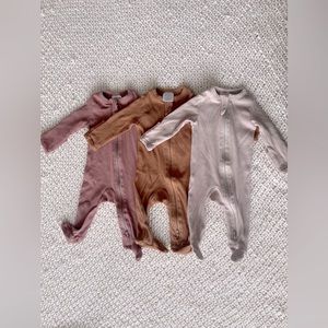 Mebie baby organic cotton footed zipper onesie